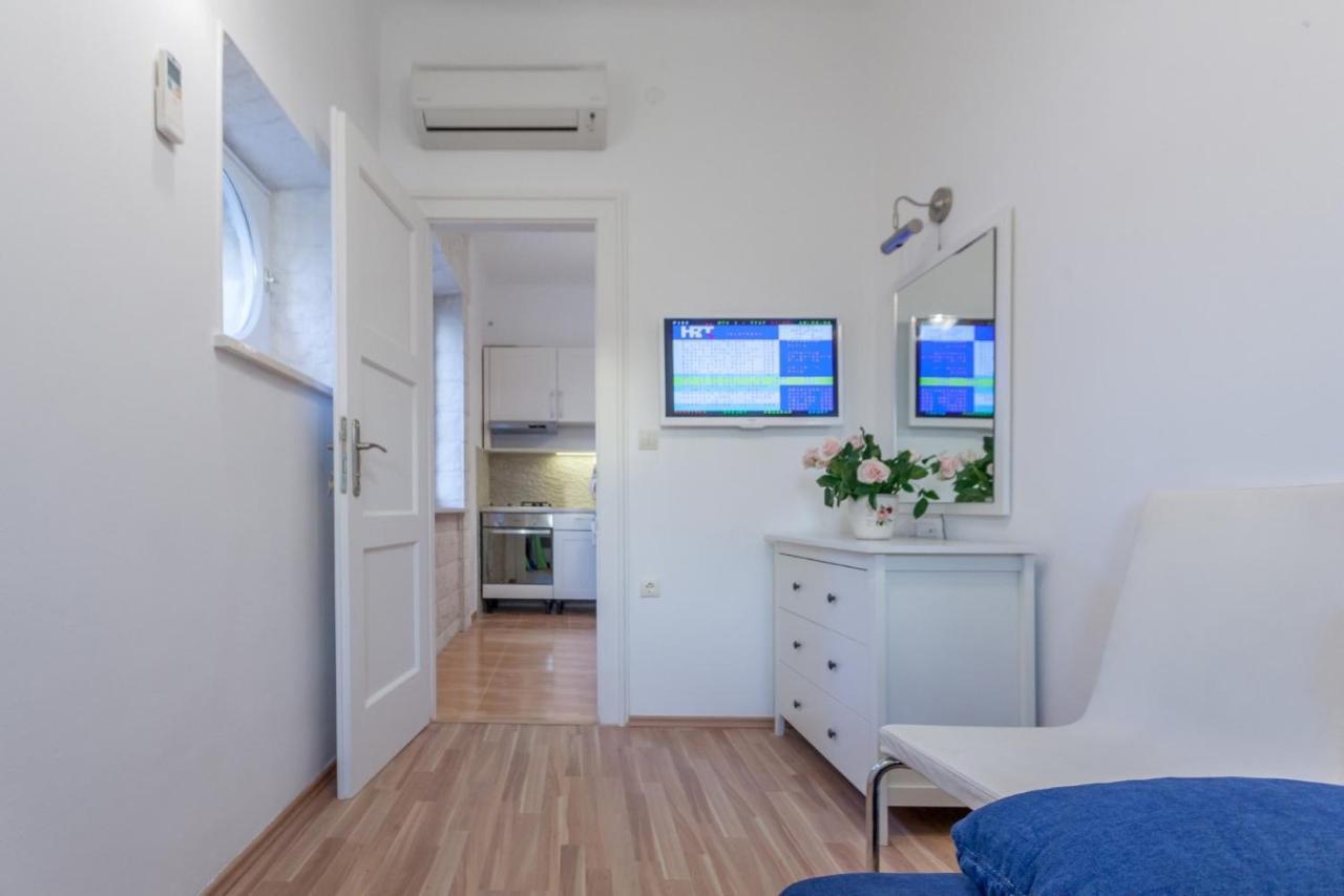 Classy Apartment In The Center Of Split Exterior foto